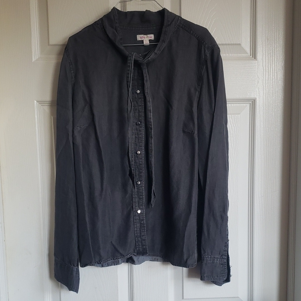 Riley & Rae Charcoal Button-Down Shirt - Picture 1 of 8
